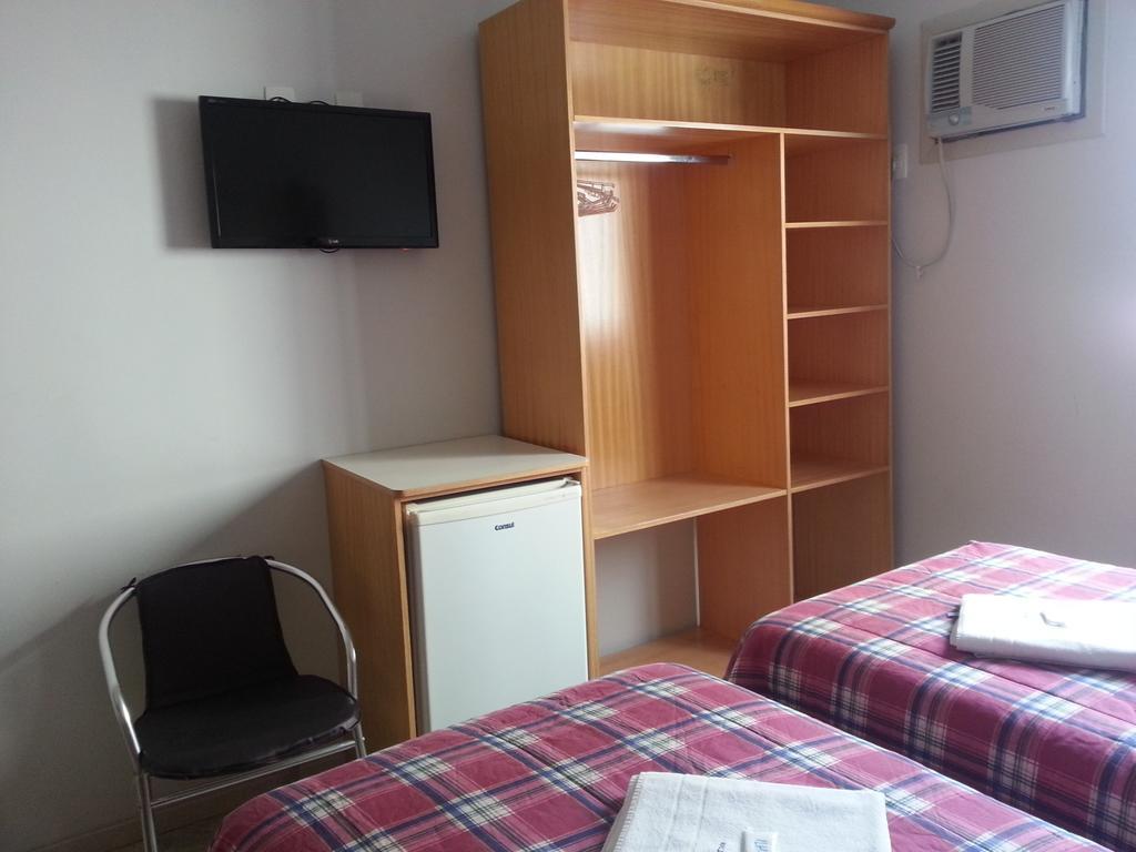 Hotel Pousada Valintur Balneário Camboriú الغرفة الصورة